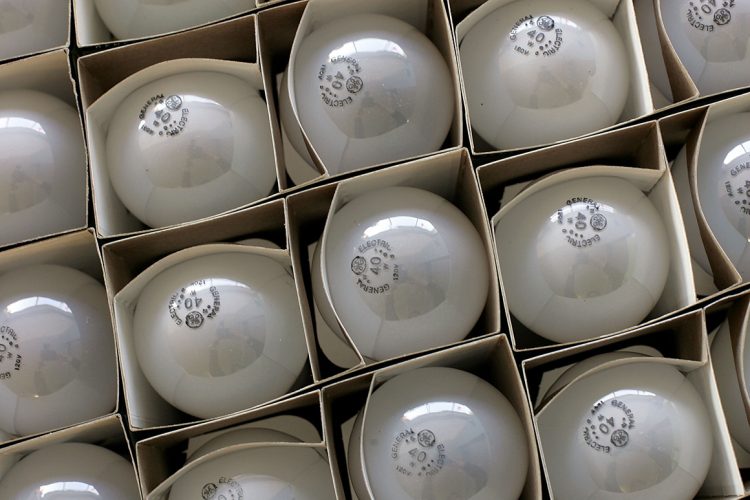 Trump vows to undo Biden’s light bulb, showerhead, toilet rules